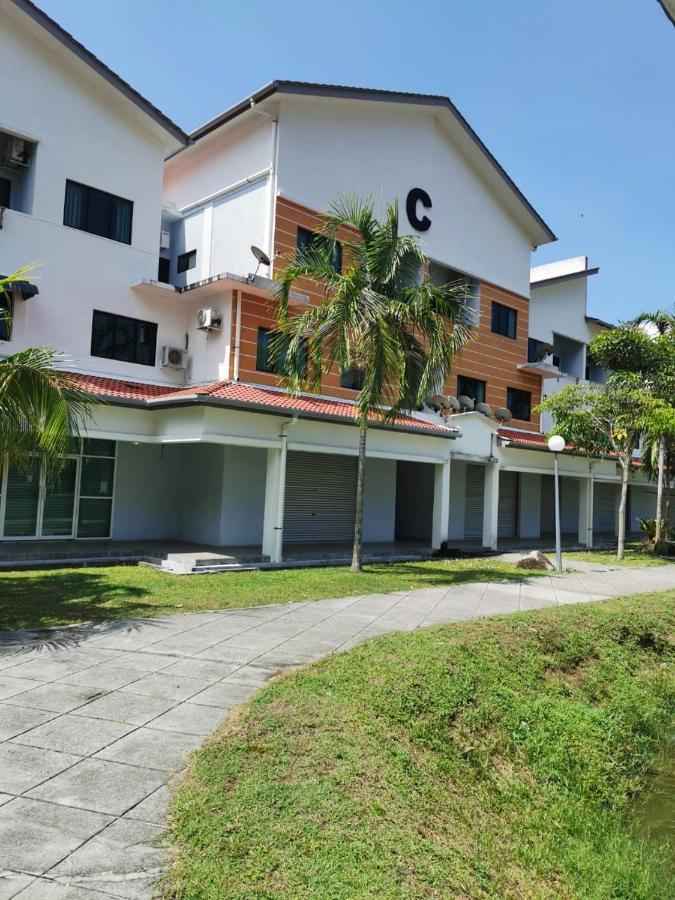 C 13 Lot 10 Pangkor Leisure Beach Studio Pekan Pangkor Dış mekan fotoğraf